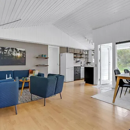 Amazing In With Kitchen Aalbaek
