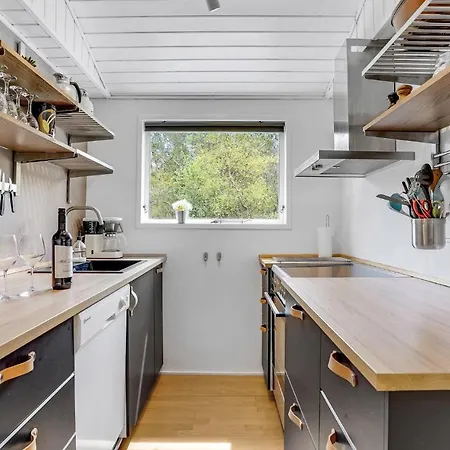 Holiday home Amazing In With Kitchen Aalbaek