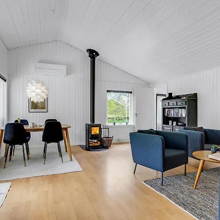 Amazing In With Kitchen