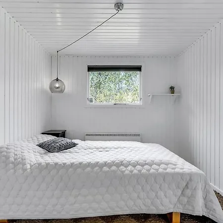 펜션 3 Bedroom Pet Friendly In