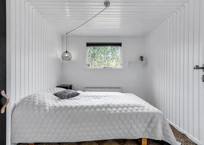 펜션 3 Bedroom Pet Friendly In